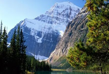 满满江南气韵！亚残运开幕式引导牌上画的是山水西湖央视一套微博.